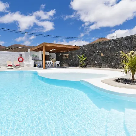 Eco Living Olivos76 *