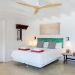 Eco Living Olivos76 *